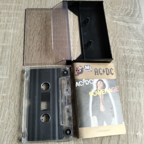 Kaseta magnetofonowa AC DC
