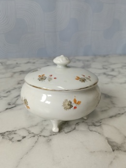 Przedwojenne porcelanowe puzderko na nóżkach Ćmielów