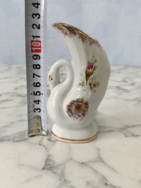 Wazonik łabędź porcelana złota róża Chodzież