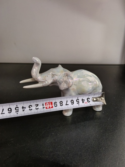 Figurka porcelanowa słoń Bogucice
