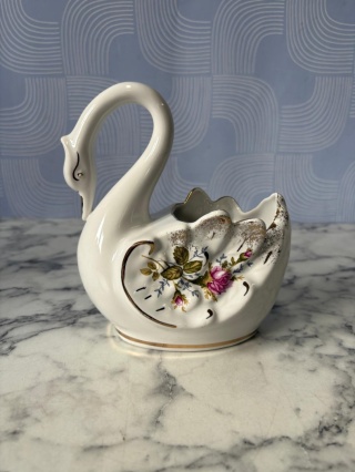 Porcelanowy łabędź złota róża