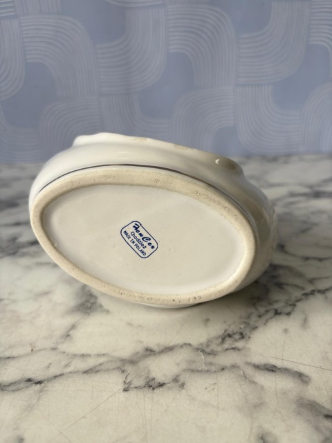 Porcelanowy łabędź złota róża