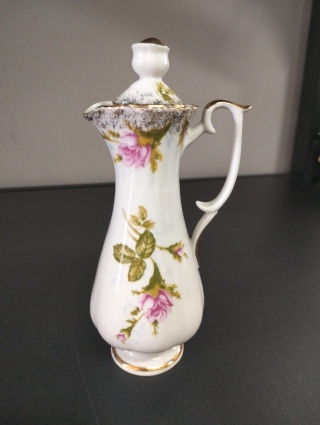 Dzbanuszek na ocet oliwę porcelana Chodzież