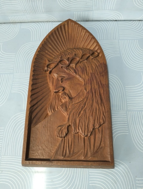 Płaskorzeźba Chrystus w koronie cierniowej