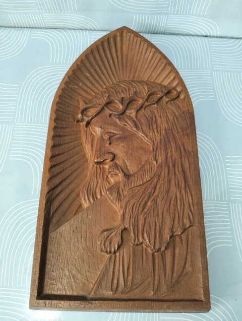 Płaskorzeźba Chrystus w koronie cierniowej