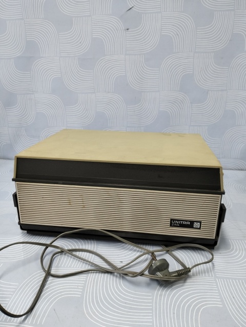 Stary magnetofon Unitra ZK145