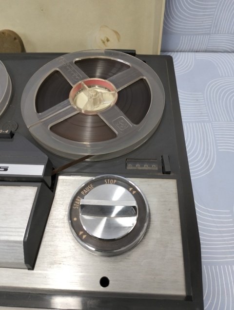 Stary magnetofon Unitra ZK145