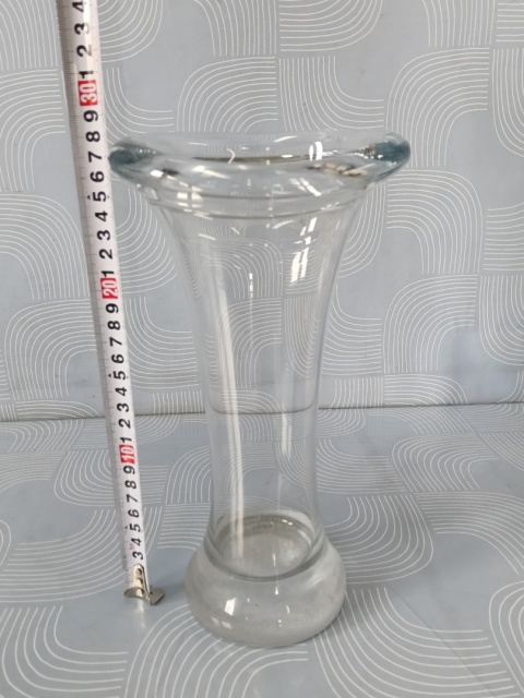 Transparentny wazon vintage