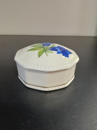 Stara bombonierka puzderko porcelana Königszelt Śląsk