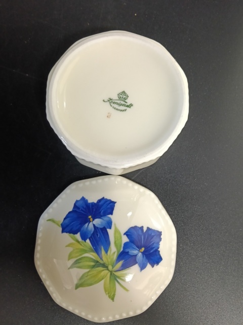 Stara bombonierka puzderko porcelana Königszelt Śląsk