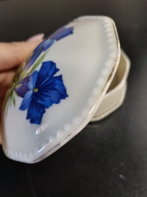 Stara bombonierka puzderko porcelana Königszelt Śląsk