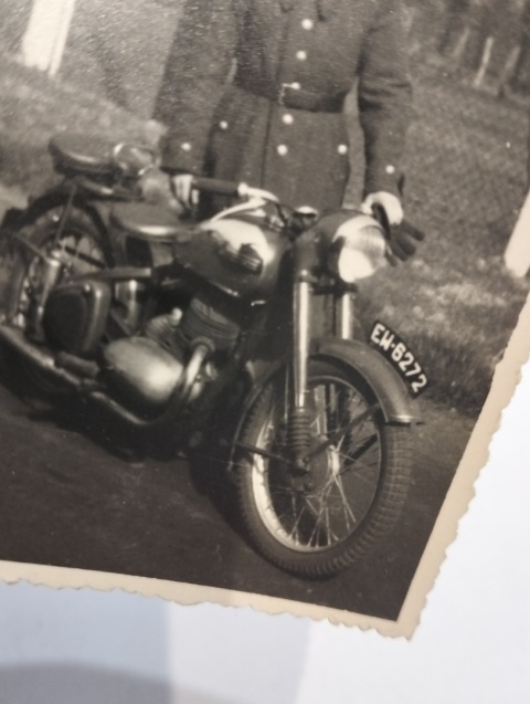 Zdjęcie stary motocykl Jawa