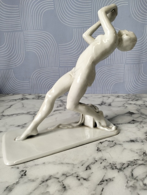 Stara figurka porcelanowa Heu Bach