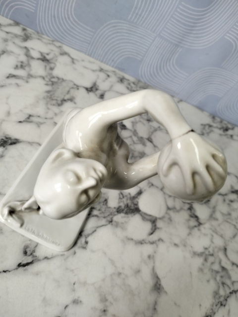 Stara figurka porcelanowa Heu Bach