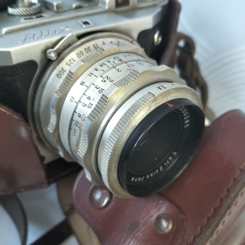 Stary aparat fotograficzny Altix Carl Zeiss