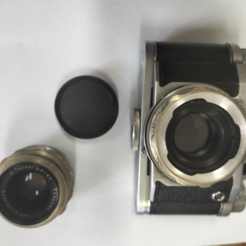 Stary aparat fotograficzny Altix Carl Zeiss