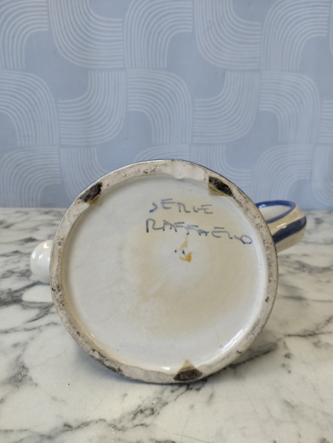 Urocza fajansowa konewka dekoracja 1