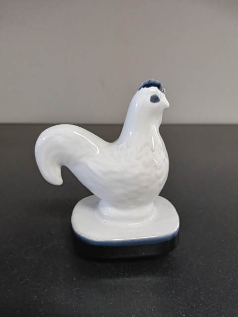 Biała kurka figurka vintage