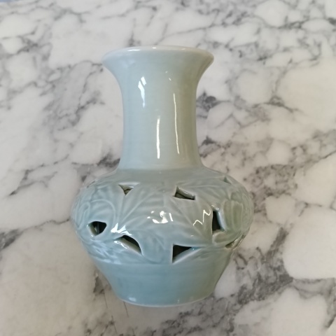 Koreański wazon celadon ażurowy vintage