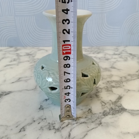Koreański wazon celadon ażurowy vintage