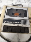 Stary magnetofon Commodore