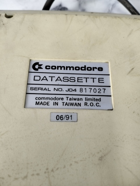Stary magnetofon Commodore