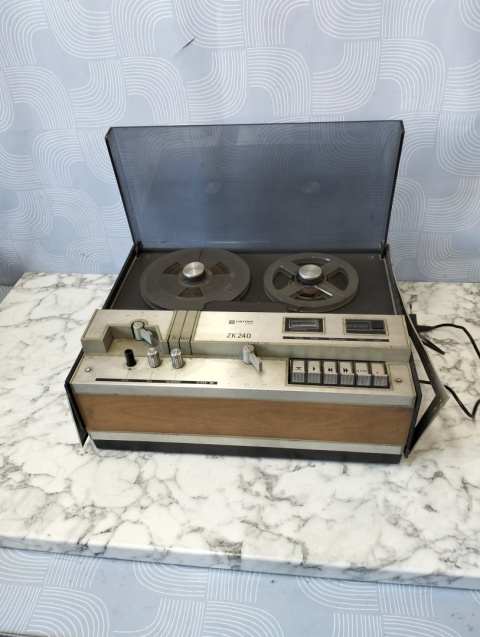 Magnetofon Unitra ZK 240