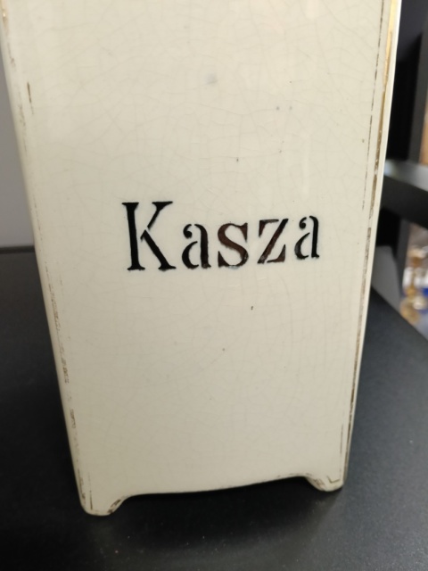 Przedwojenny pojemnik na kaszę Chodzież