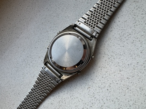 Stary zegarek elektroniczny Juta Quartz