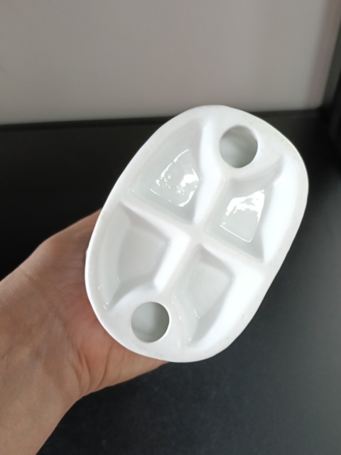 Figurka porcelanowa chłopiec z gęsią