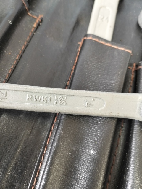 Komplet kluczy oczkowych RWK