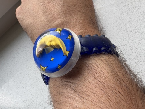 Stary zegarek z księżycem