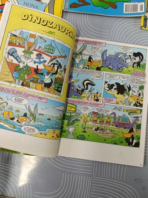 Kultowe komiksy Królik Bugs 14 sztuk