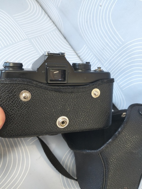 Stary aparat fotograficzny Yashica obiektyw super stan