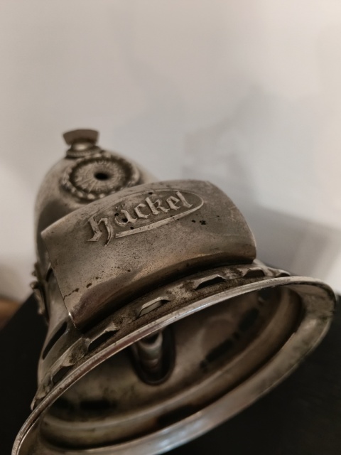 Zabytkowa lampka karbidowa rowerowa