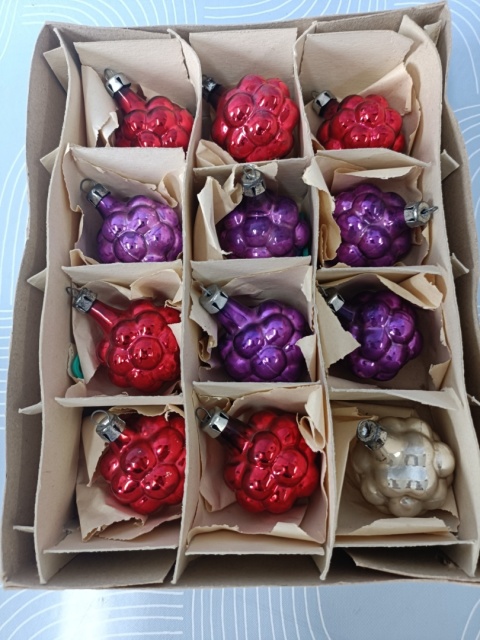 Bombki choinkowe prl malinki