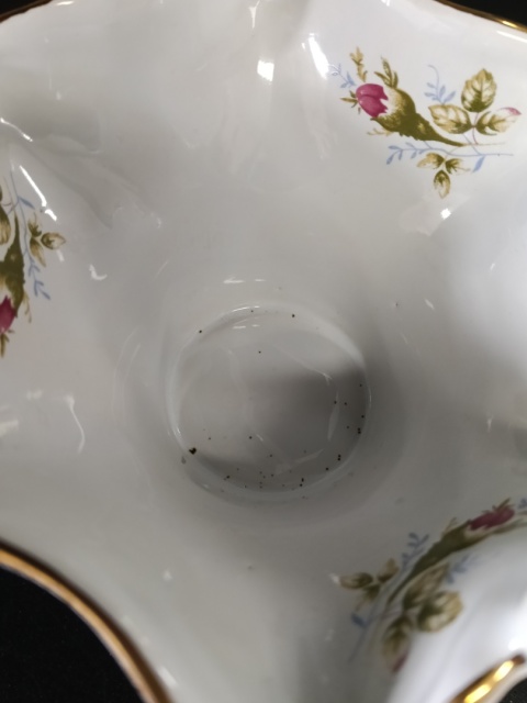 Mały koszyczek porcelana złota róża