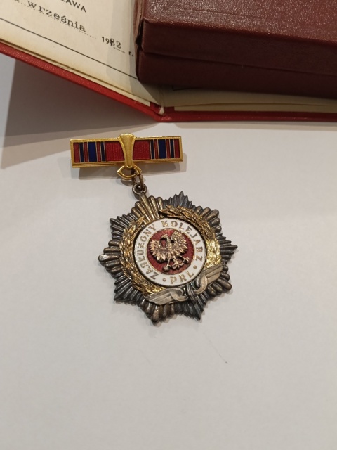 Odznaka zasłużony Kolejarz Polski Rzeczypospolitej Ludowej