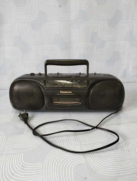 Stary radiomagnetofon Panasonic