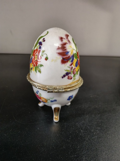 Szkatułka puzderko a'la jajko Faberge
