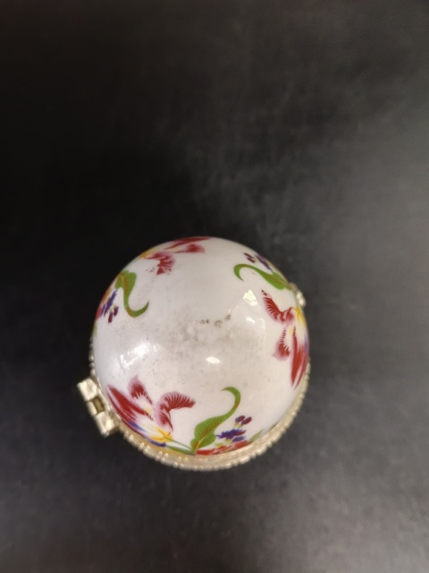 Szkatułka puzderko a'la jajko Faberge